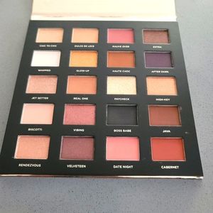 Iconic London | Beaming & Gleaming Eyeshadow Palette NIB